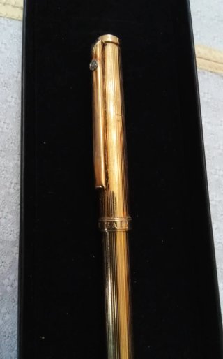 Penna vintage Dom Baiz oro