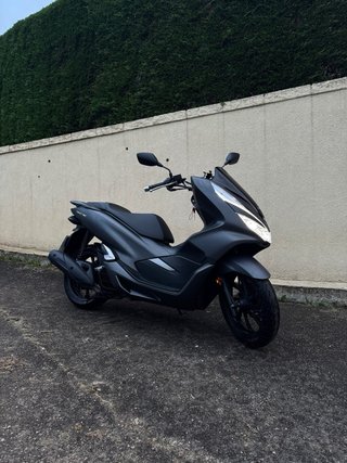 Honda PCX 125 ABS  solo 9.500 km