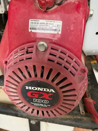 Máquina fumigar Honda Marc