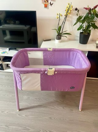 Minicuna Chicco color lila