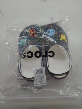 Zuecos Crocs Pokemon nuevos Talla 33/34