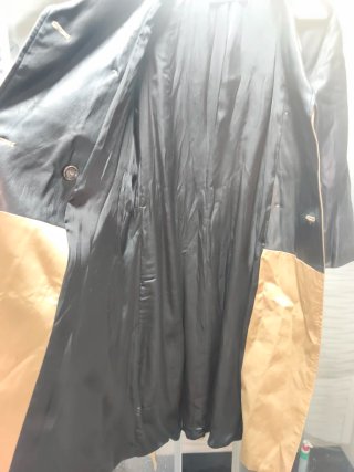 Gabardina Mango Beige y Negra.