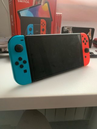 Nintendo Switch OLED Azul y Rojo