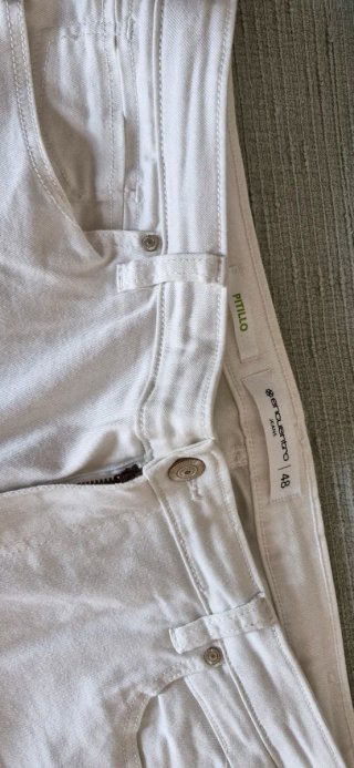 Pantalón pitillo blanco