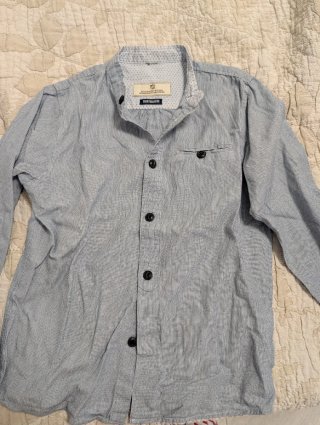 Camicie bambino a 6 euro ciascuna. Diverse taglie.