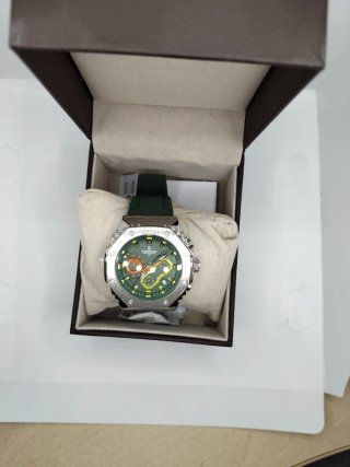 Reloj Naviforce Verde y Plateado