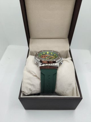 Reloj Naviforce Verde y Plateado