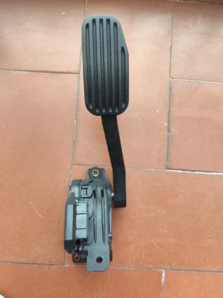 Pedal Acelerador Volvo 6PV 008 537-09
