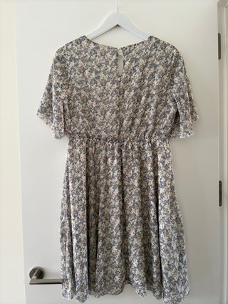 Vestido floral manga corta