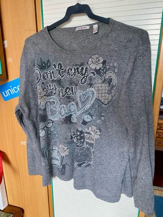 Camiseta Punto Roma gris con estampado
