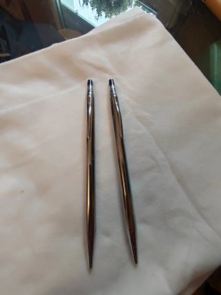 2 Bolígrafos Cross Plateados