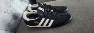 Zapatillas Adidas Talla 46 Negras y Blancas