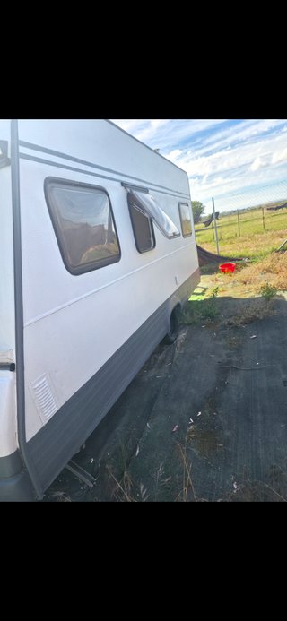 Caravana J-5000€