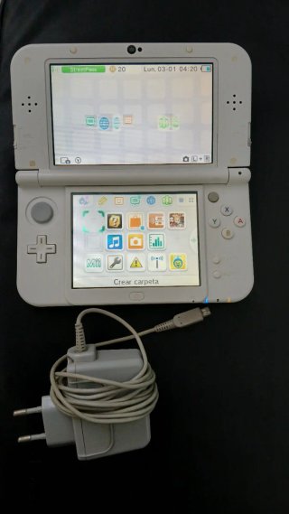 Nintendo New 3DS XL Edición Animal Crossing