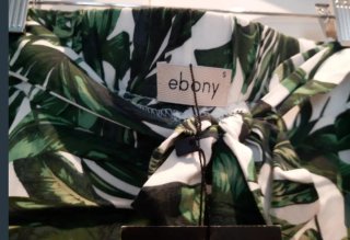 Pantalón EBONY Talla S Estampado Hojas