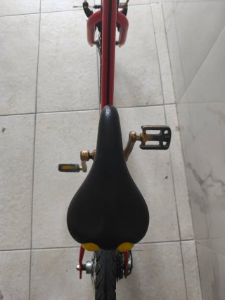 Bicicleta infantil roja B'Twin