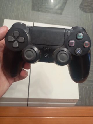 Consola PS4 + Mando Original