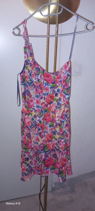 Vestido estampado floral talla M
