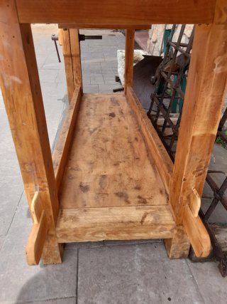 Banco de carpintero antiguo de madera