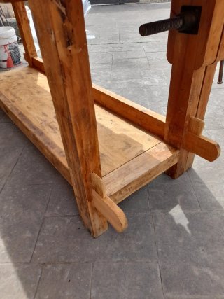 Banco de carpintero antiguo de madera