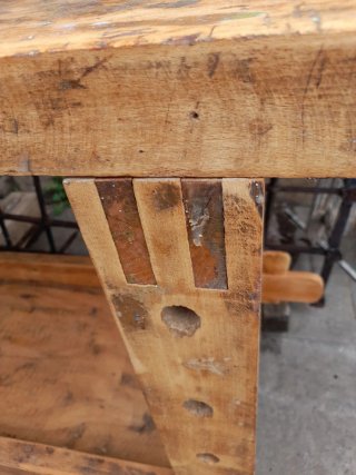 Banco de carpintero antiguo de madera
