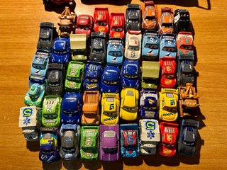 Mini Cars Disney Pixar - Lotti