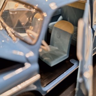 1/24. Fiat (Seat) 600 D. ABRE TODO