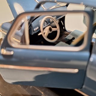 1/24. Fiat (Seat) 600 D. ABRE TODO