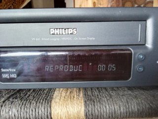 Philips HiFi Nicam VHS Reproductor VR 665
