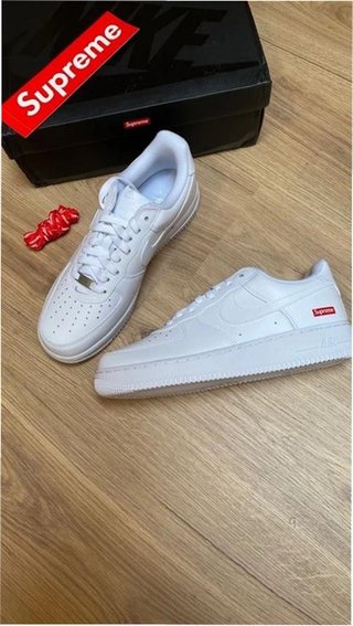 Nike Air Force 1 Low Supreme Blanco Talla 38.5
