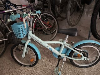 Bicicleta infantil B'TWIN azul