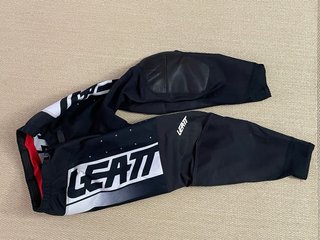Pantalón Enduro LEATT 4.5 Negro XXL