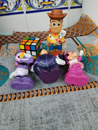 Figuras Disney + Cubo Rubik