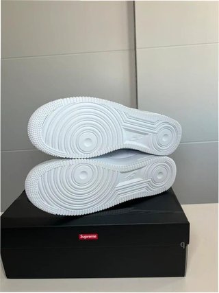 Nike Air Force 1 Low Supreme Blancas Talla 40.5
