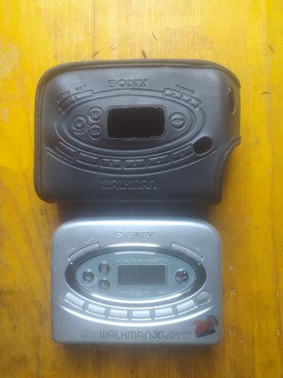 Walkman Sony FX477 Radio FM/AM