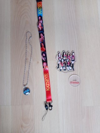 3 Cajas Lomo Cards + Colgante + Collar