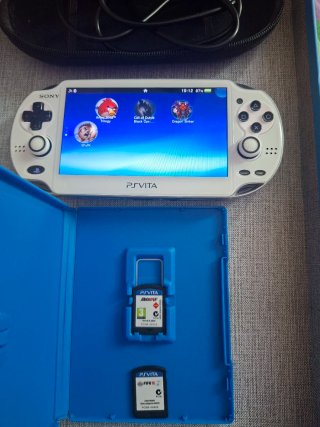 PS Vita 1100 OLED Blanca