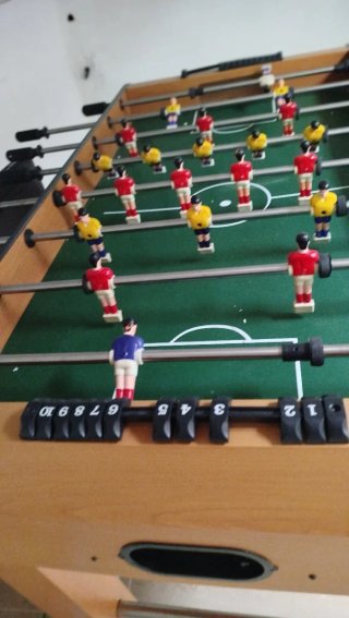 Futbolín de madera