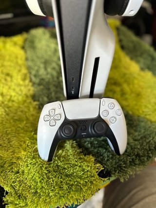 Consola PS5 1TB Blanca + Mando y Auriculares