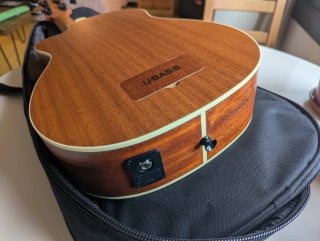 Kala U-Bass Journeyman NT Bajo Ukulele