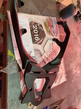 Baúl Yamaha TMAX Negro/Rojo top case