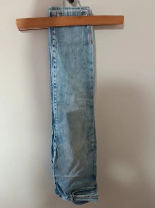 Pantalón Vaquero Salsa Azul Desgastado