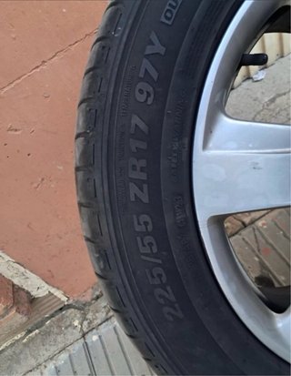 Llantas 17” con neumáticos Audi/VW