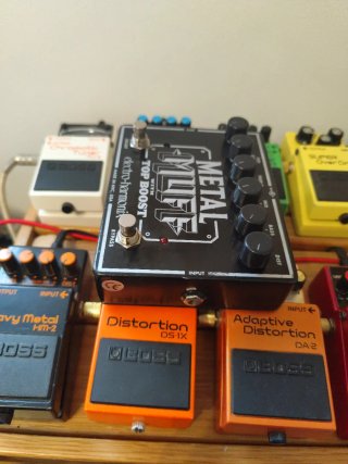 Electro-Harmonix Metal Muff averiado