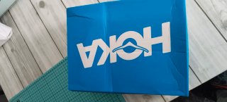 Playeras Hoka grises y naranjas Nuevas sin usar