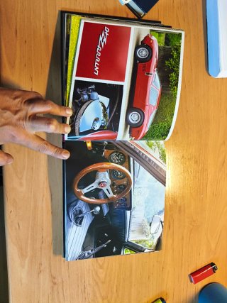 Libro Mini biblia de los autos. 384 paginas.