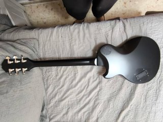Guitarra Epiphone LP Prophecy