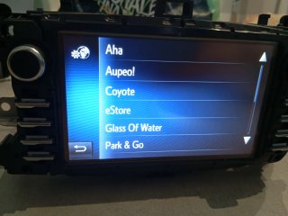Pantalla navegador GPS Toyota Yaris p13