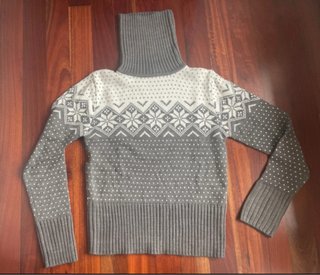 Jersey cuello vuelto estampado invierno
