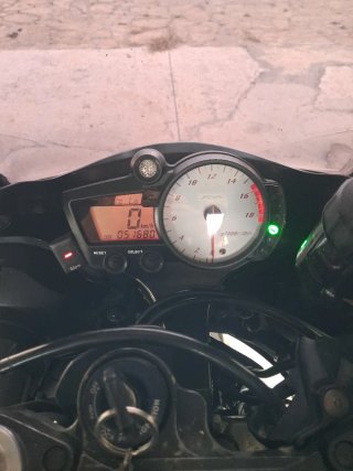 Yamaha YZF R6 Sportbike Negra